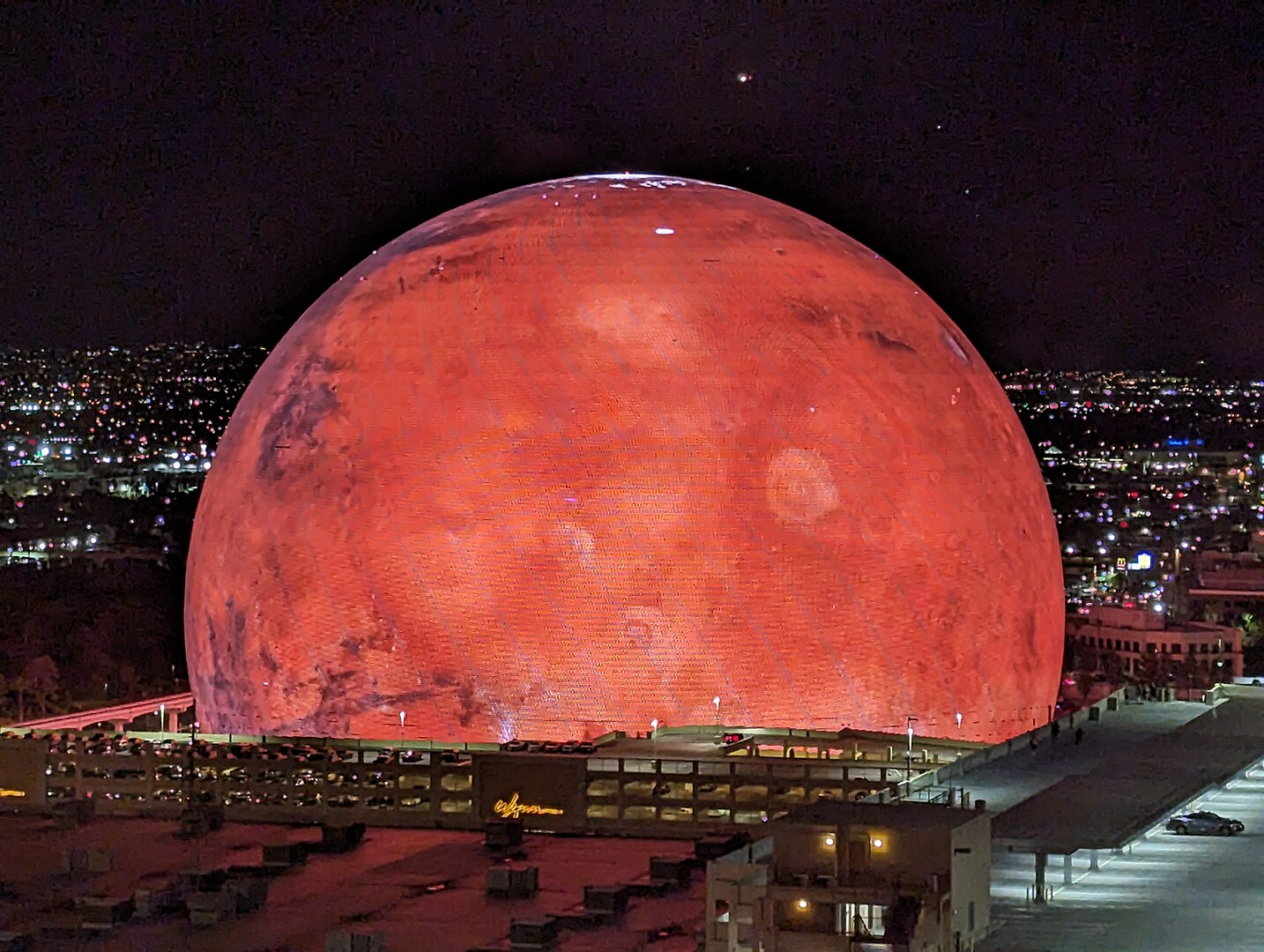1434px-The_Sphere_as_Mars,_view_from_my_hotel_room_at_Harrah’s,_Las_Vegas,_Nevada,_USA_(53112535707)